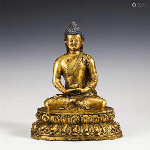 A CHINESE GILT BRONZE FIGURE OF BUDDHA STATUE