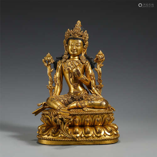 A CHINESE GILT BRONZE FIGURE OF GUANYIN BUDDHA STATUE