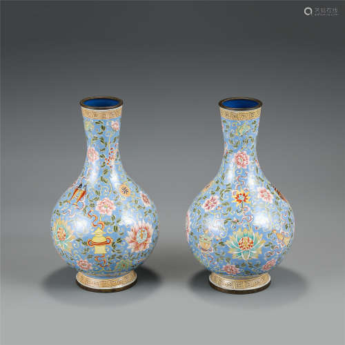 A PAIR OF CHINESE PAINTED ENAMEL FLOWER PATTERN VASES