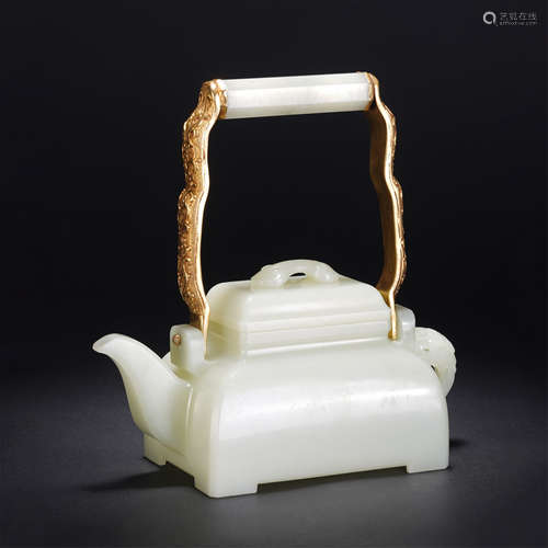 A CHINESE QING STYLE WHITE JADE GILDING HANDLE POT