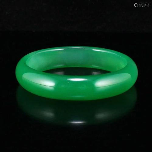 56 MM Green Agate Bracelet w Certificate