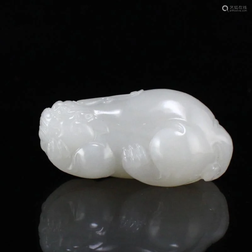 Superb Chinese White Hetian Jade Fortune Pixiu Statue