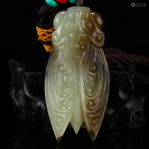 Vintage Chinese Hetian Jade Cicada Pendan