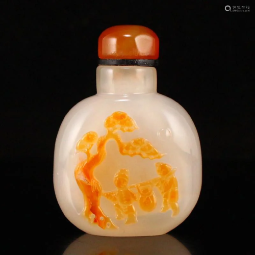 Chinese Agate Low Relief Figure & Pine Tree Snuff