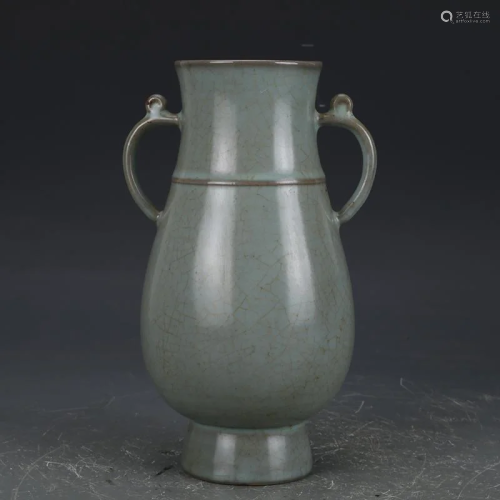 Song dynasty green glaze double eared pot