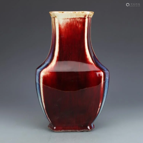 Qing dynasty triangle shaped bottle