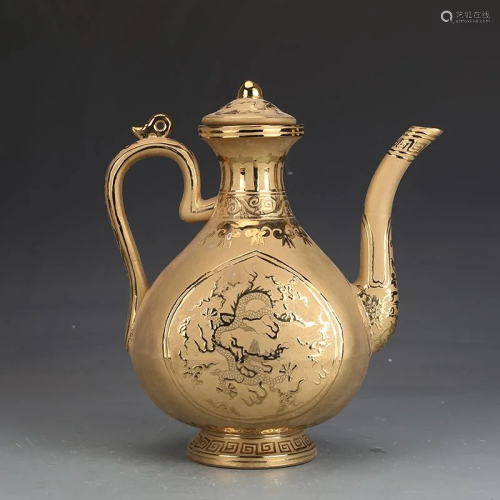 Ming dynasty Xuan De gilding lid teapot with dragon