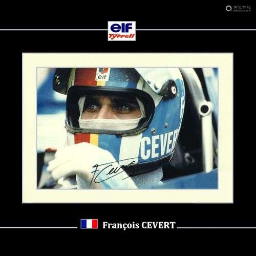 François CEVERT. Photo couleur dédicacée par François Cevert...