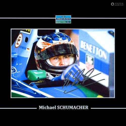 Michael SCHUMACHER. Photo couleur dédicacée par Michael Schu...