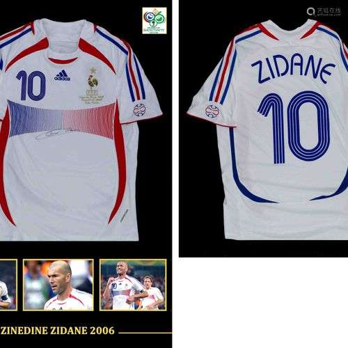 Zinédine ZIDANE. Maillot de l’équipe de France pour la final...