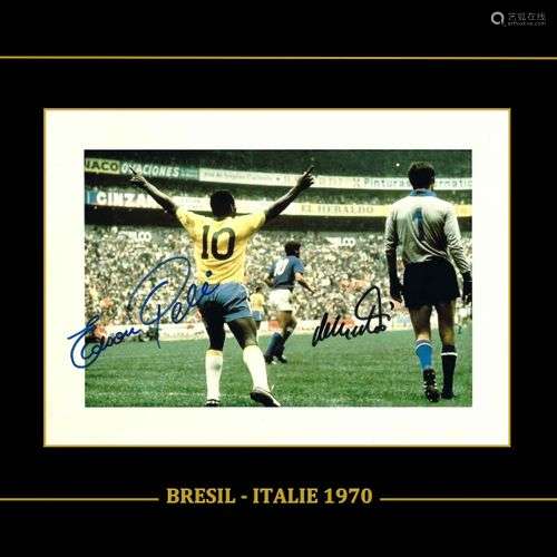 PELÉ et Enrico ALBERTOSI. Photo couleur dédicacée par Pelé e...