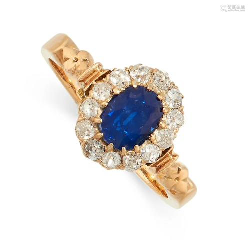 AN ANTIQUE SAPPHIRE AND DIAMOND DRESS RING in 18ct