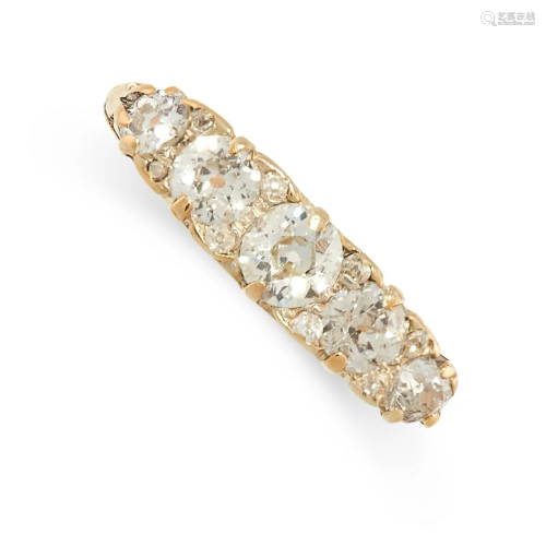 A DIAMOND FIVE STONE RING in 18ct yellow gold, the band