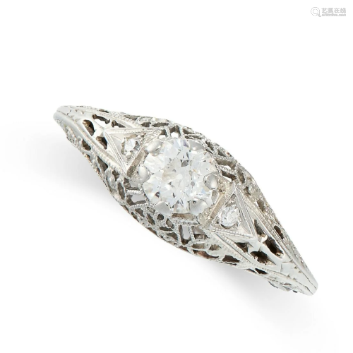 A DIAMOND RING, CIRCA 1940 in platinum, set with an old