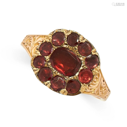 AN ANTIQUE GARNET RING, 19TH CENTURY in yellow gold,