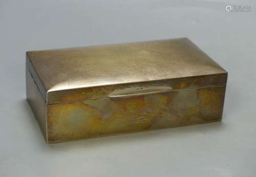 A George V silver mounted rectangular cigarette box, Birming...