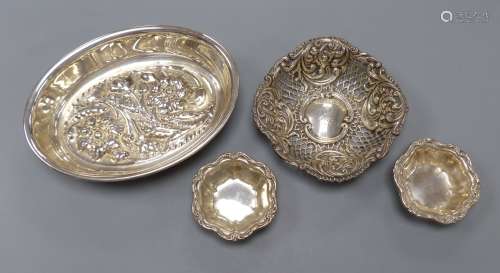 An Italian 8000 standard white metal oval bowl, 15.8cm, two ...