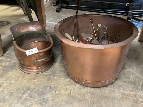 A Victorian copper copper, 49cm diameter, coal scuttle, kett...