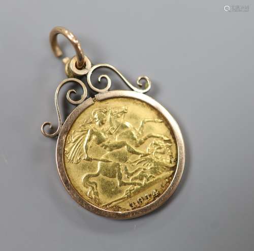 A 1914 gold half sovereign in a yellow metal pendant mount,g...