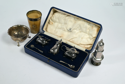 Cased silver condiment set, caster, bowl and horn