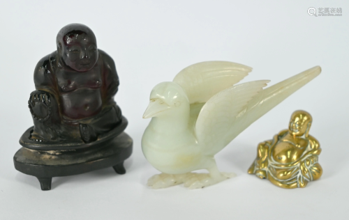 A 20th century Chinese jade bird to/w simulated amber