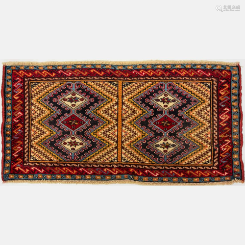 Persian Yalameh Shiraz Wool Rug