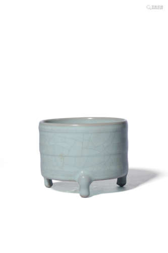 chinese guan-type kiln porcelain tripod censer