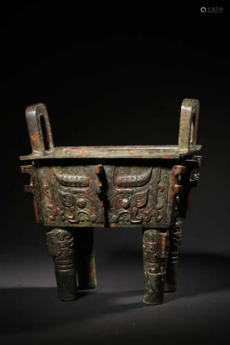 chinese bronze square vessel