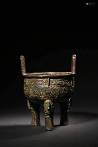 chinese bronze tripod vessel