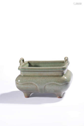 chinese longquan porcelain quadrupedal vessel