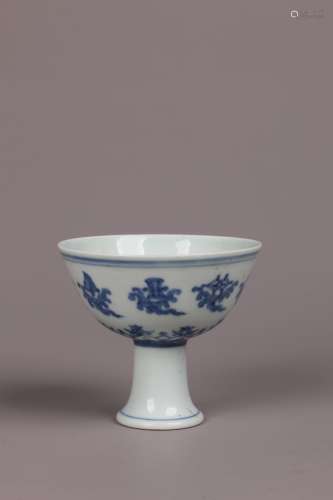 Blue-and-white Stem Cup