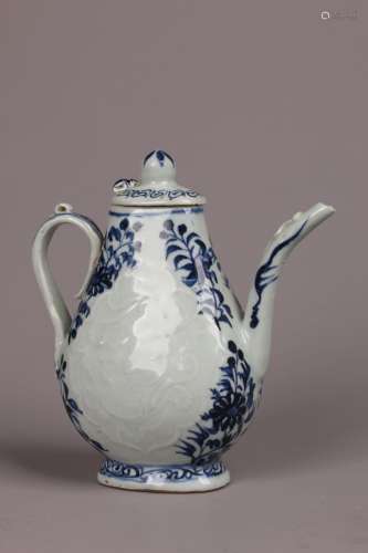Blue-and-white Ewer