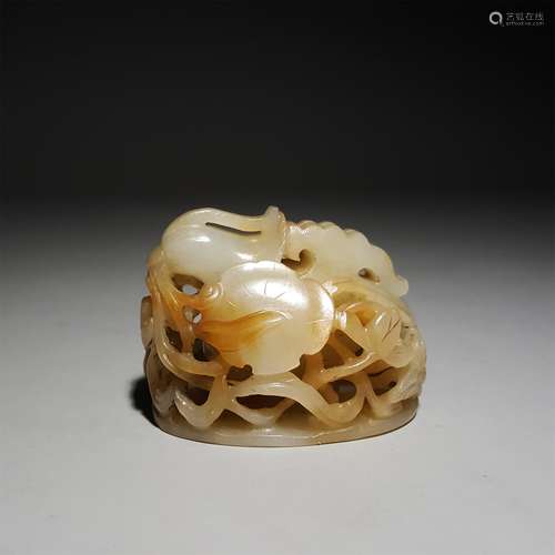 A HETIAN JADE MANDARIN DUCK CROWN