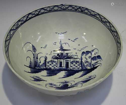 An English blue and white pearlware bowl, Leeds or Liverpool...