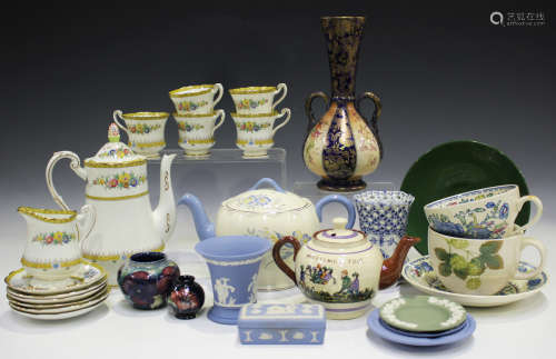 A mixed group of ceramics, mostly tablewares, late 19th/20th...