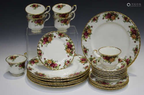 A Royal Albert Old Country Roses pattern part service, compr...
