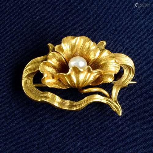 An American Art Nouveau 14ct gold and pearl floral brooch, b...