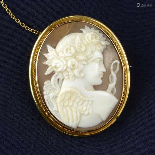 A late 19th century 15ct gold shell cameo brooch,