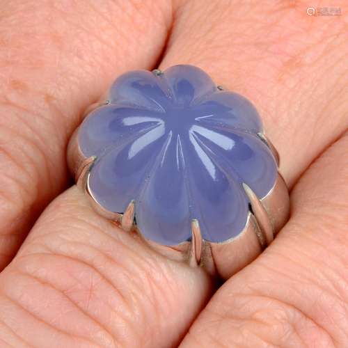 An 18ct gold scalloped blue chalcedony ring, by Ritz Fine Je...