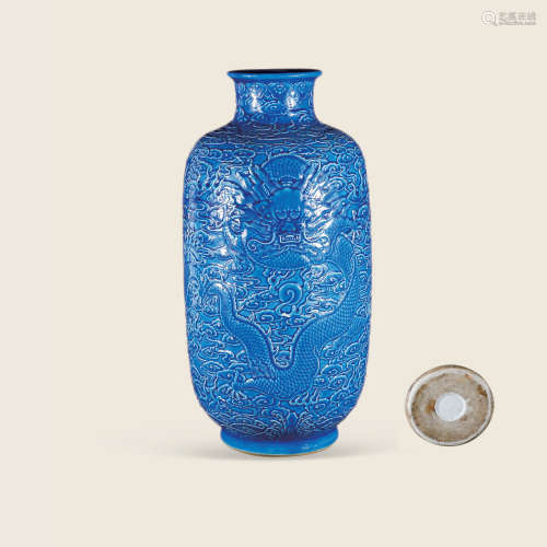 清 孔雀蓝釉龙纹灯笼瓶