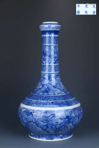 Blue-and-white Garlic-head-shaped Vase