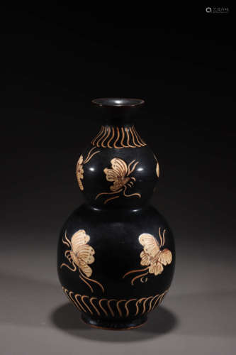 A Jizhou Kiln Gourd Shape Porcelain Vase