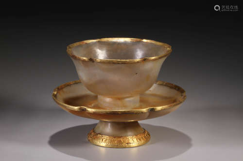 A Gold and Silver Inlay Agate Cup Set