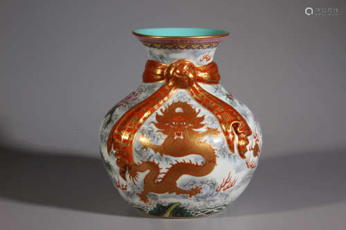 A Colored Dragon Ribbon Pattern Falangcai  Porcelain Vase