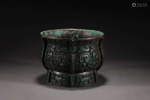 A Chinese Bronze Pot