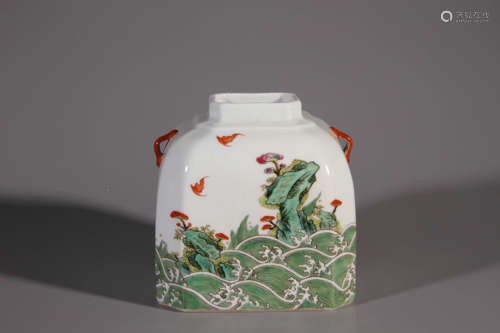 A Wucai Landscape Porcelain Pot