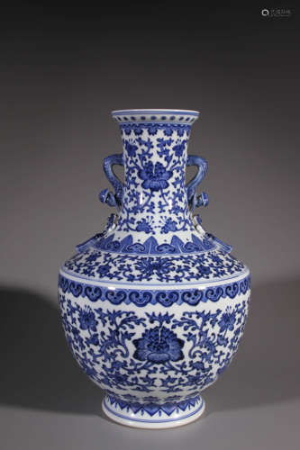 A Blue and White Flower Branch Pattern Porcelain Vase