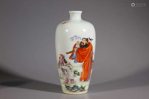 A Famille Rose Character Story Pattern Porcelain Plum Vase