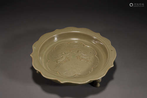 A Yue Ware Porcelain Plate
