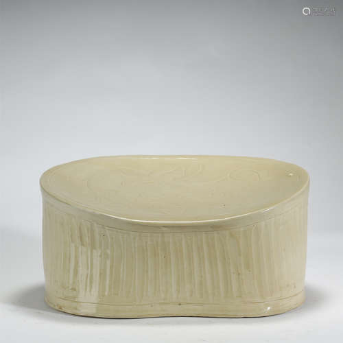 DING-TYPE PORCELAIN PILLOW,SONG DYNASTY